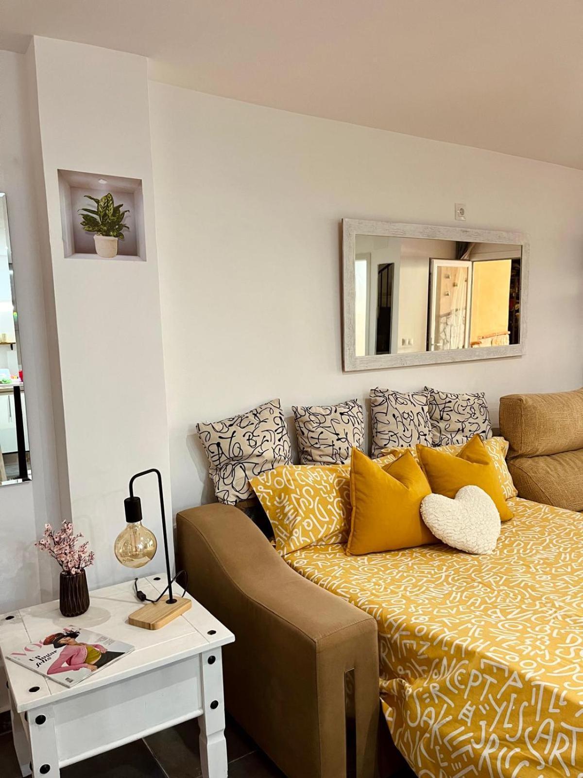 Acogedor Apartamento Loft Alhaurín de la Torre Exteriör bild